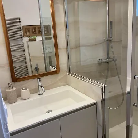 Pogri House Unita דירה *