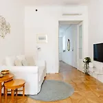 Pogri House Unita Apartament *
