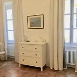 Pogri House Unita Triest